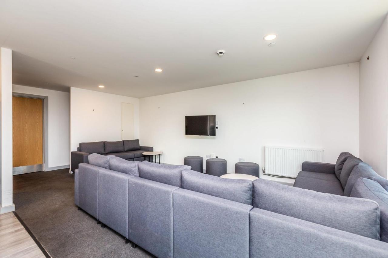 Spacious Ensuite Room With Shared Kitchen 林肯 外观 照片