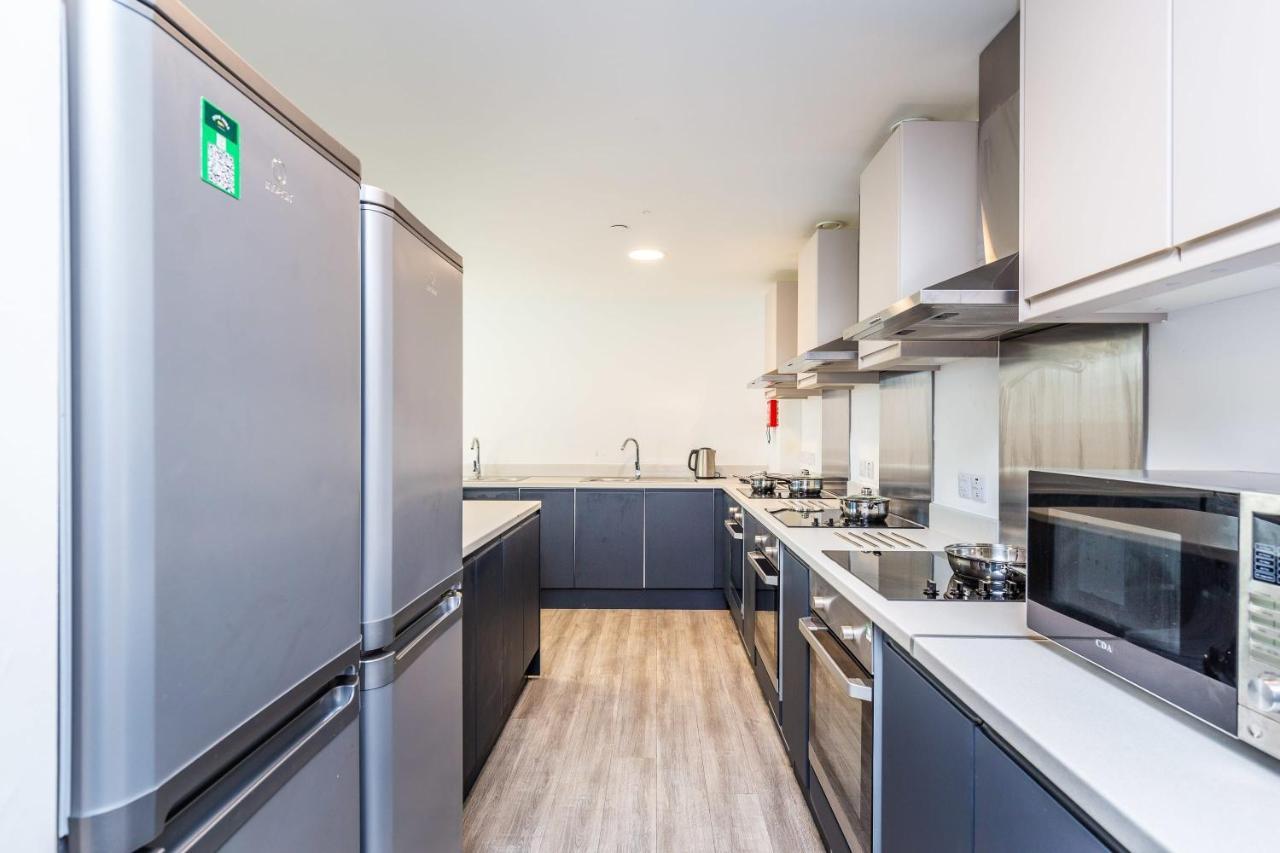 Spacious Ensuite Room With Shared Kitchen 林肯 外观 照片