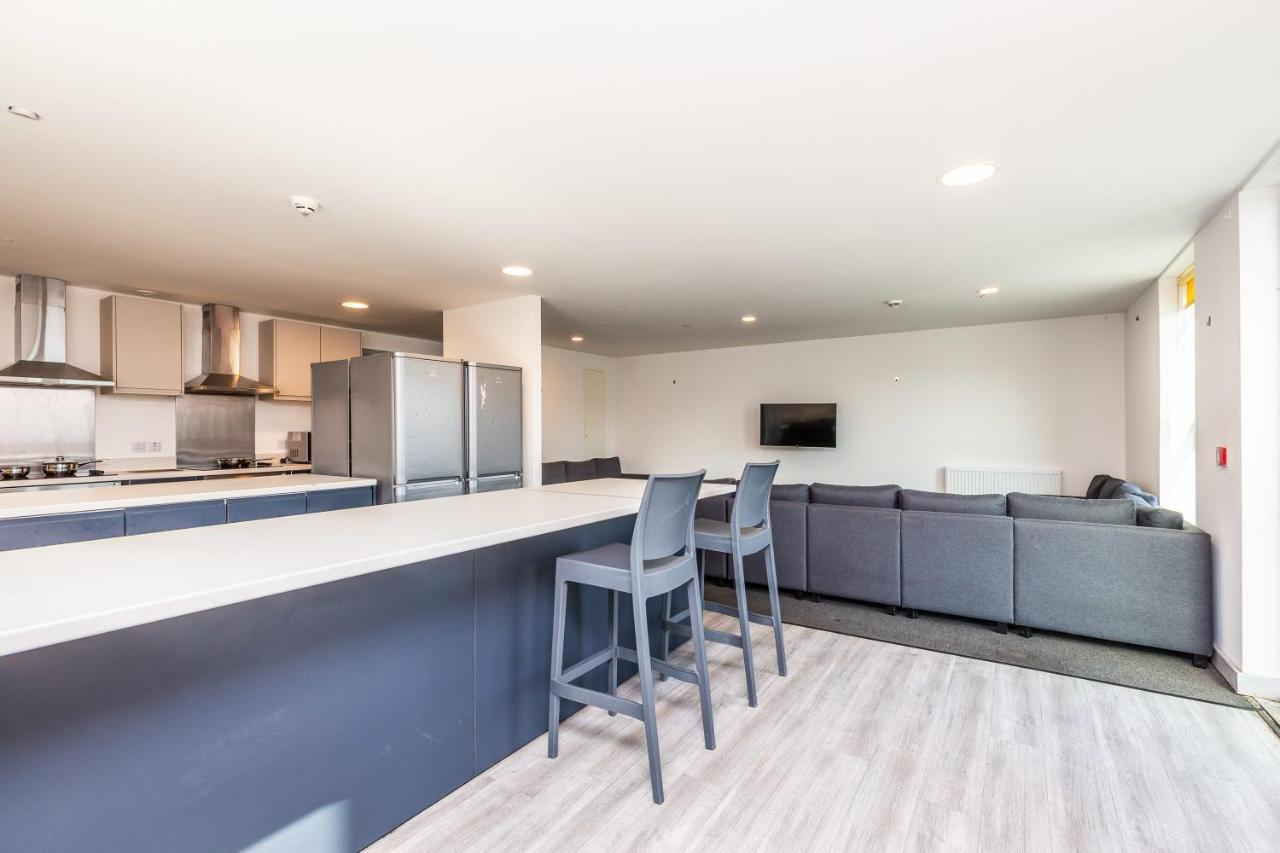 Spacious Ensuite Room With Shared Kitchen 林肯 外观 照片