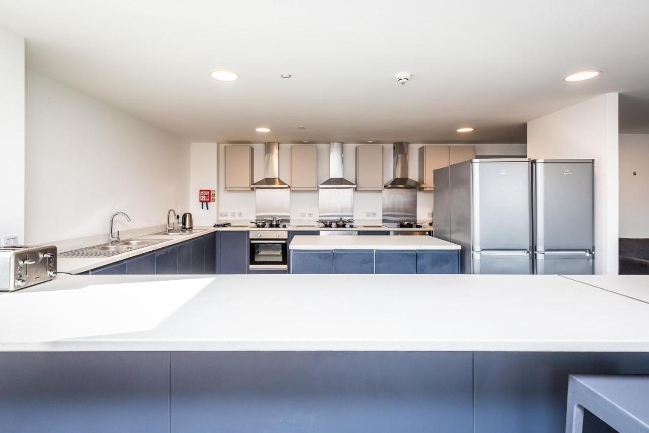 Spacious Ensuite Room With Shared Kitchen 林肯 外观 照片